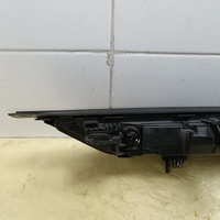 Фара передняя габаритная центральная на Geely Atlas 2 2023>