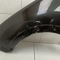 Крыло переднее правое на Renault Sandero 2 2014-2022 / Renault Logan 2 2014-2022