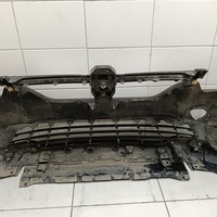 Бампер передний на Renault Sandero 2 2014-2022