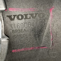 Бампер передний на Volvo XC90 2015>