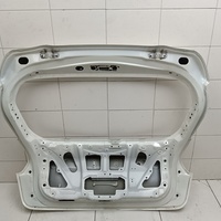 Дверь багажника на Nissan Juke F15 2011-2019