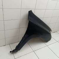 Крыло переднее правое на Toyota Land Cruiser 150 / Prado 2009>