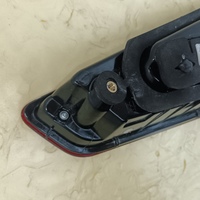 Фонарь задний внутренний левый на Hongqi H5 2017-2022