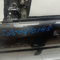 Дверь задняя левая на Land Rover Range Rover Sport 2013-2022