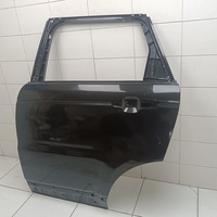 Дверь задняя левая на Land Rover Range Rover Sport 2013-2022