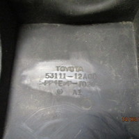 Решетка радиатора на Toyota Auris (E15) 2006-2012