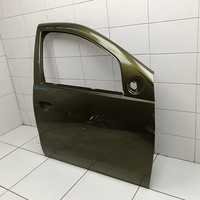 Дверь передняя правая на Renault Duster 1 2012-2021