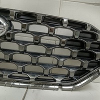Решетка радиатора на Hyundai Santa Fe 4 (TM) 2018>  
