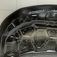 Капот на Ford Explorer 5 2010-2019