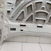 Капот на Volvo S60 2018>
