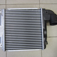 Радиатор интеркулера на Toyota Land Cruiser 120 / Prado 2002-2009