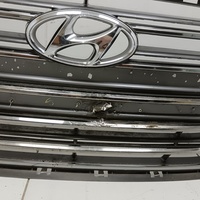 Решетка радиатора на Hyundai Elantra 6 2016-2020
