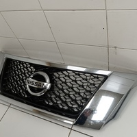 Решетка радиатора на Nissan Pathfinder R52 2013>