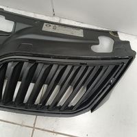 Решетка радиатора на Skoda Rapid 1 2013-2020