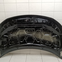 Капот на Ford Explorer 5 2010-2019