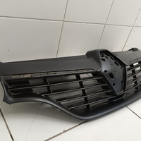 Решетка радиатора на Renault Logan II 2014> / Renault Sandero 2014>