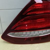Фонарь задний правый на Mercedes Benz E Klasse W213 2016>