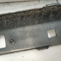 Бампер передний на Toyota RAV 4 2013-2019