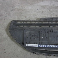 Решетка радиатора на Peugeot 208 2012>