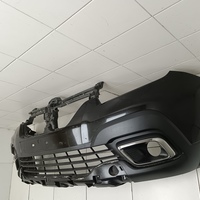 Бампер передний на Renault Sandero 2 2014-2022