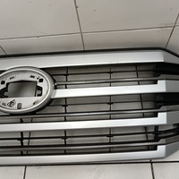 Решетка радиатора на Toyota Land Cruiser 300 2021>