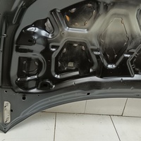 Капот на Ford Explorer 5 2010-2019