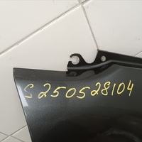 Крыло переднее правое на Ford Fiesta Mk6 2012-2019 / Ford Fiesta Mk6 2008-2012