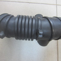 Патрубок воздушного фильтра на Mitsubishi Pajero / Montero Sport (K9) 1998-2008