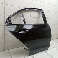 Дверь задняя правая на Mercedes Benz W205 2014>
