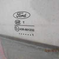 Стекло двери задней левой на Ford Focus 2 2008-2011