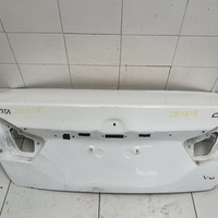 Крышка багажника на Toyota Camry V50 2011-2017