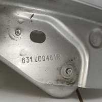 Крыло переднее правое на Renault Sandero 2 2014-2022 / Renault Logan 2 2014-2022