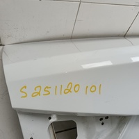 Крышка багажника на Lada Vesta 2015>