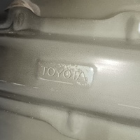 Капот на Toyota Land Cruiser 200 2008-2021