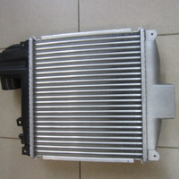 Радиатор интеркулера на Toyota Land Cruiser 120 / Prado 2002-2009