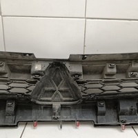 Решетка радиатора на Mitsubishi L200 5 KK KL 2015-2023