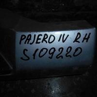 Подножка на Mitsubishi Pajero / Montero 4 (V8, V9) 2007>