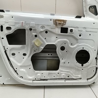 Дверь передняя левая на Renault Duster 1 2012-2021