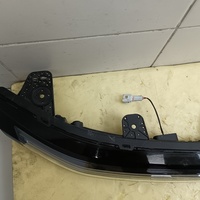 Фара передняя габаритная центральная на Evolute i-Space 2023>