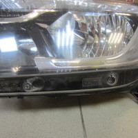 Фара левая на Renault Logan 2 2014-2022 / Renault Sandero 2 2014-2022