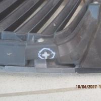Решетка радиатора на Mitsubishi Outlander  XL (CW) 2006-2012 решетка радиатора до 06/2009 года
