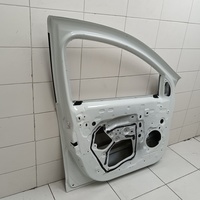 Дверь передняя левая на Renault Sandero 2 2014-2022 / Renault Logan 2 2014-2022