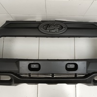 Бампер передний на Lada Niva Travel 2020>