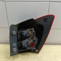 Фонарь задний наружный левый на Suzuki SX4 2013>