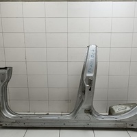 Порог левый на Nissan Tiida (C11) 2007-2015