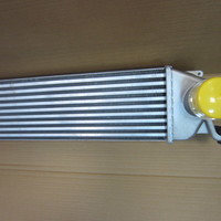 Радиатор интеркулера на Hyundai Starex H1 1997-2007